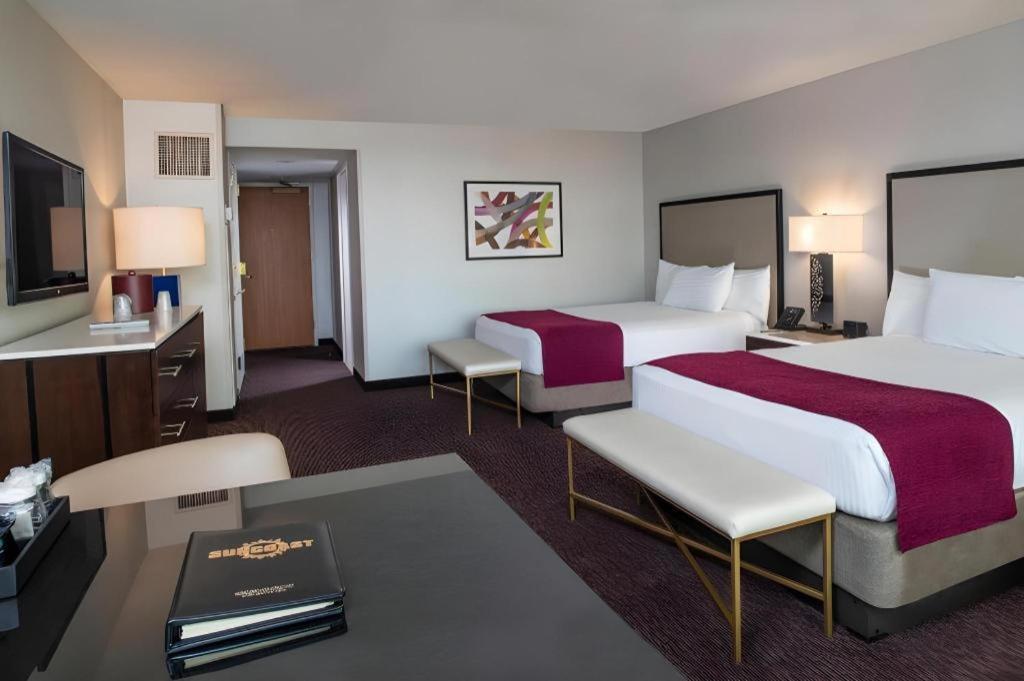 Resort Suncoast And Casino