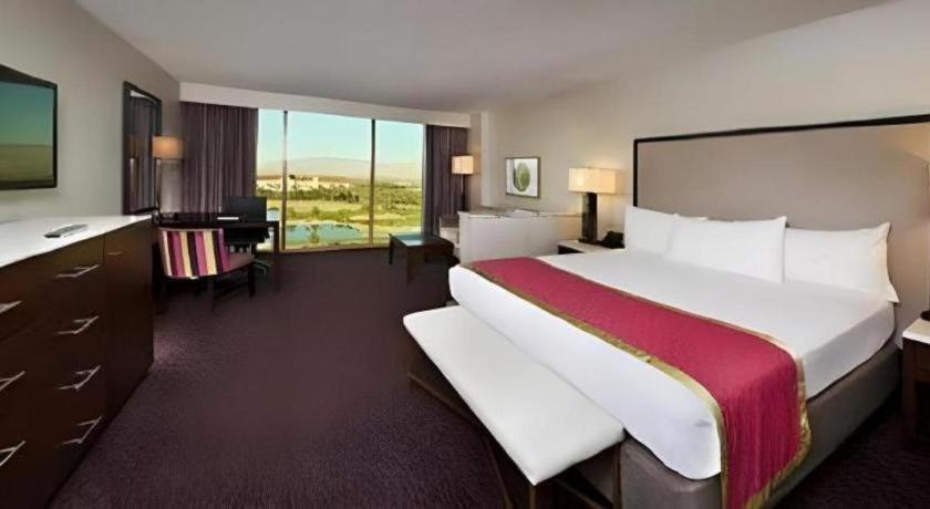 Resort Suncoast And Casino