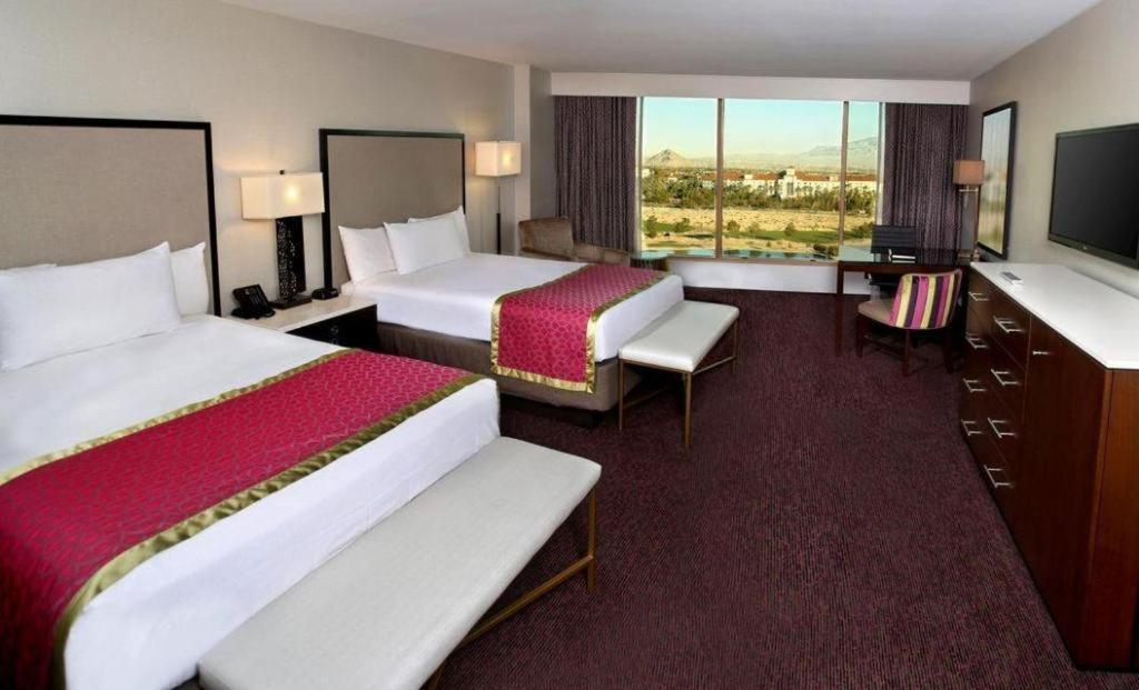 Suncoast And Casino 4*