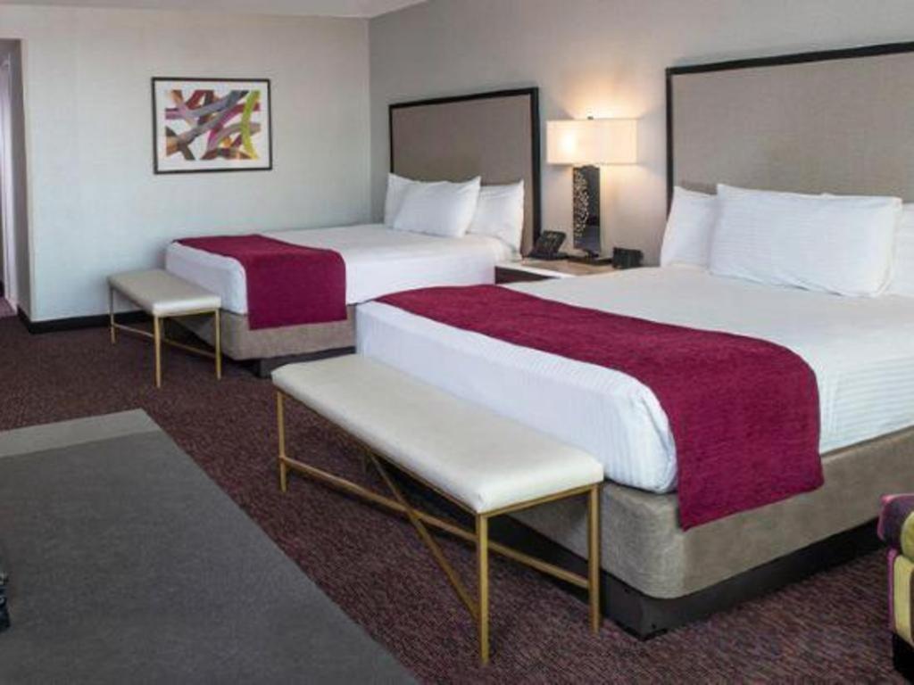 Suncoast And Casino Resort 4*