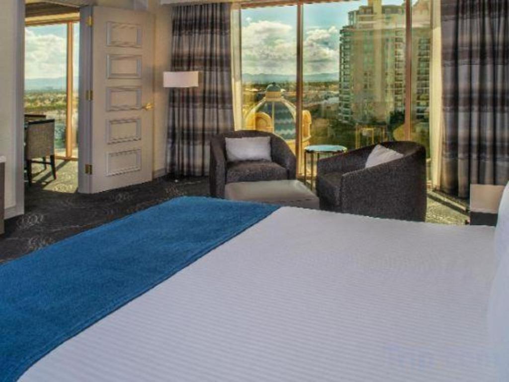 Resort Suncoast And Casino