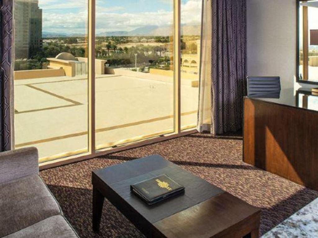 Suncoast And Casino Las Vegas