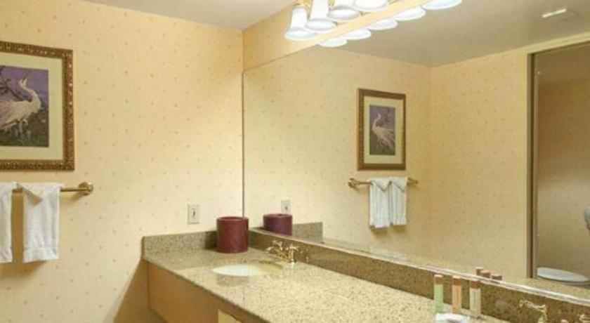 Resort Suncoast And Casino