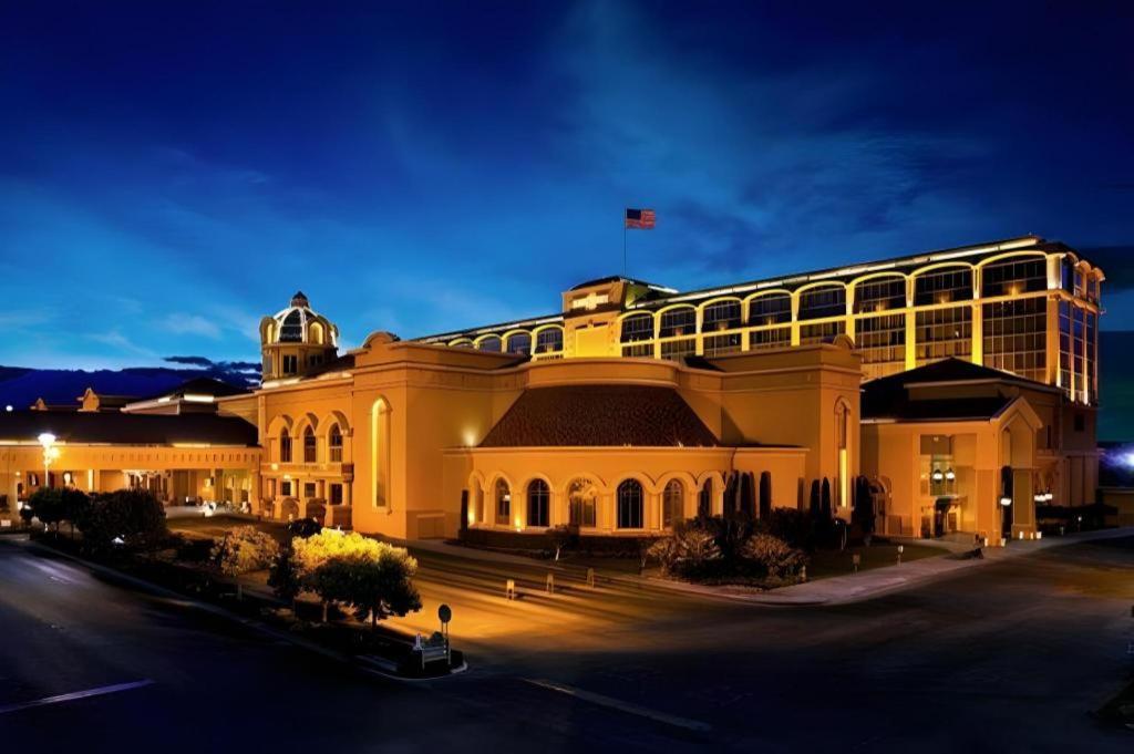 Suncoast Y Casino 4*