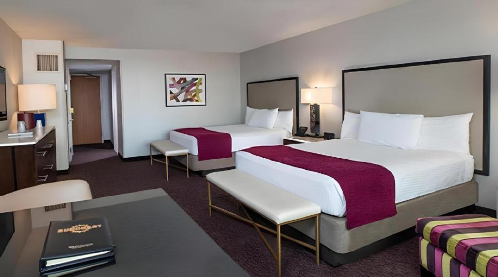 Suncoast Y Casino 4*